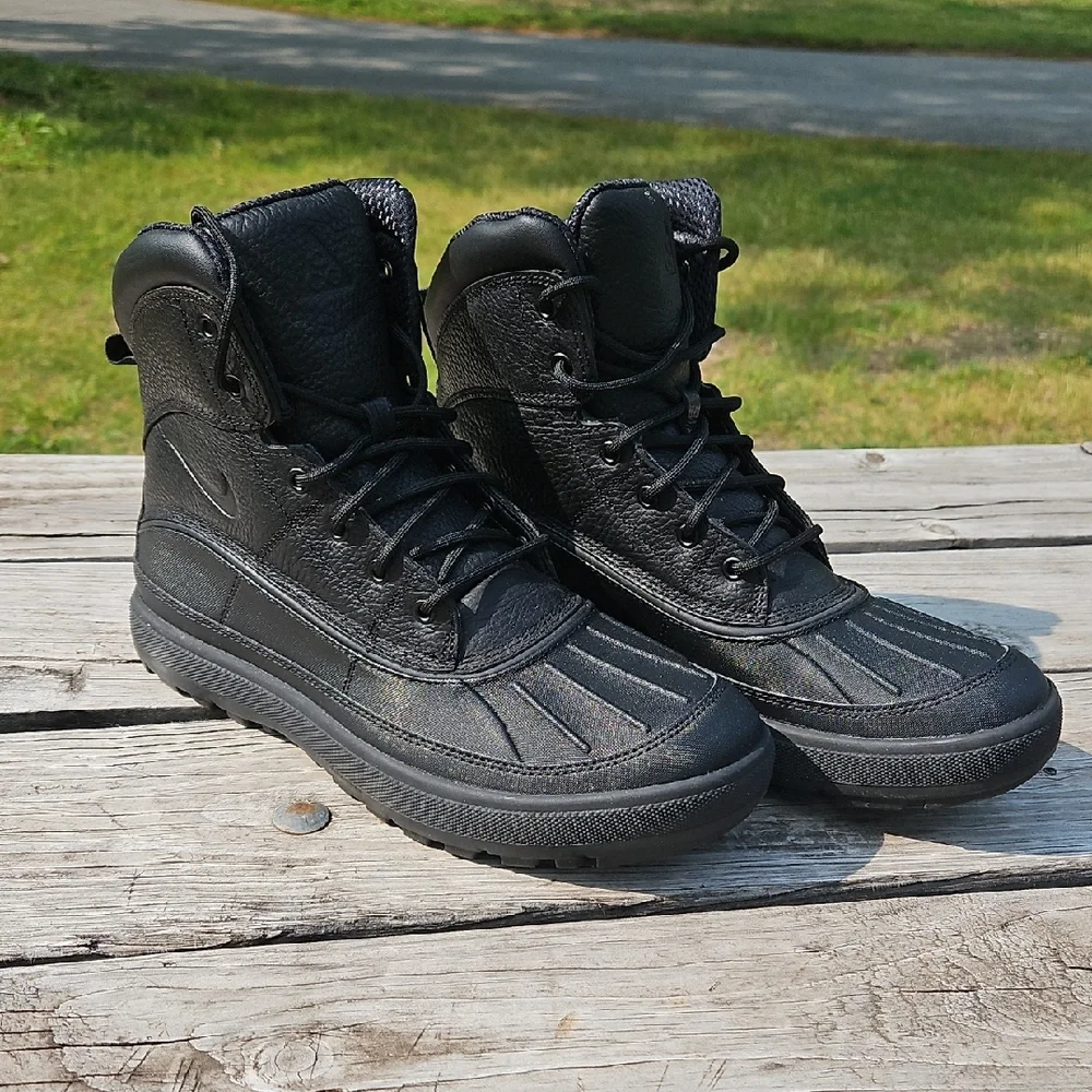 Nike ACG | Shoes | Nike Acg Black Lace Up Boots With Durable  display picture 1